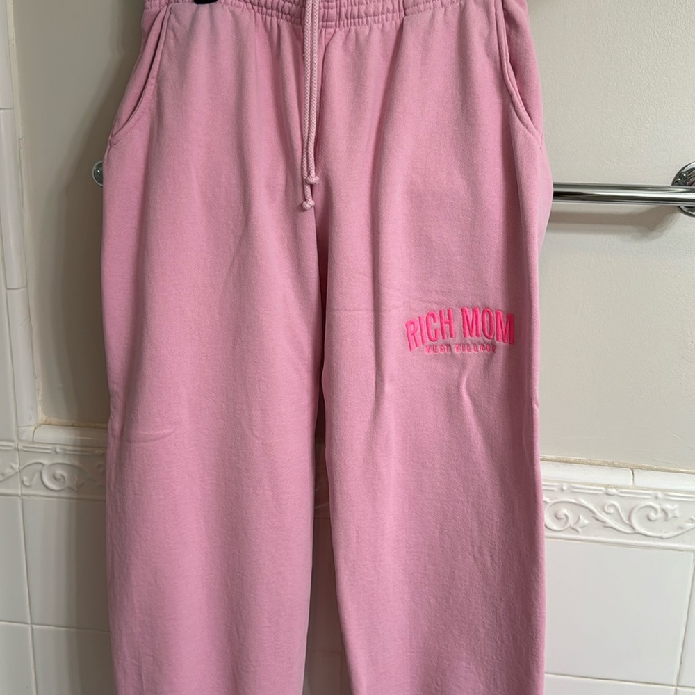 Tinx Rich Mom Gear West Village II Sweatpants
